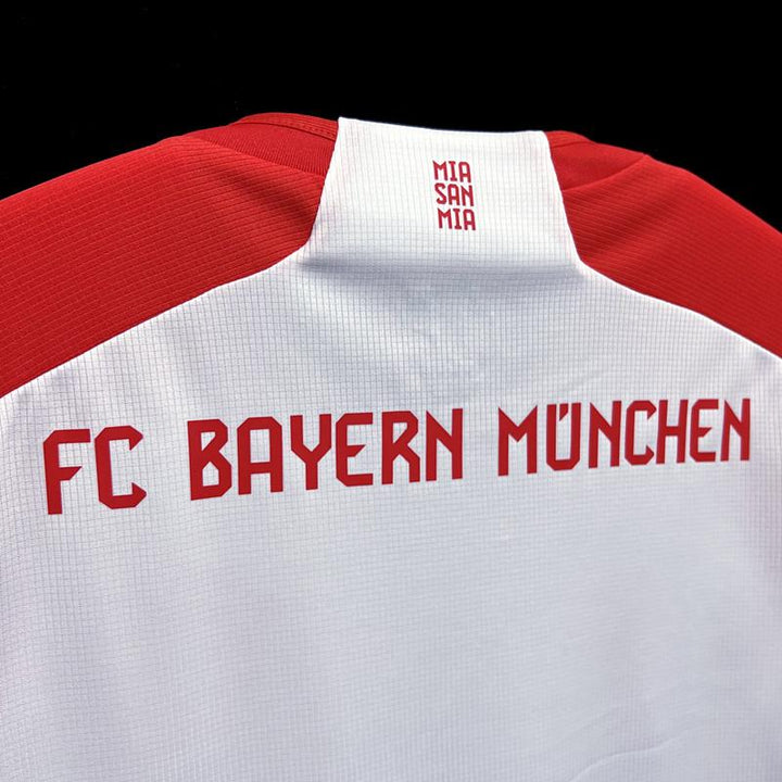 23-24 BAYERN MÚNICH LOCAL